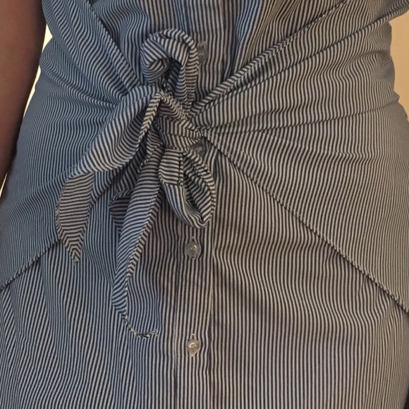 Design Lab Seersucker Off The Shoulder Dress - Picture 6 of 7